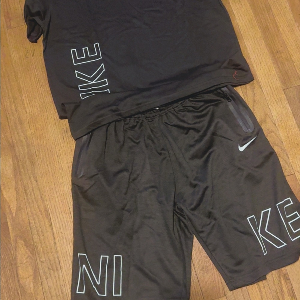 Nike Black Athletic Set